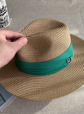 夏季咖色M字休闲百搭草编平檐巴拿马宽檐礼帽防晒绿色草帽遮阳帽