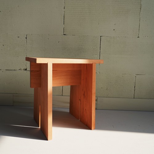 本枝记年/山川凳/实木原木小板凳换鞋凳椅子家用复古小凳子