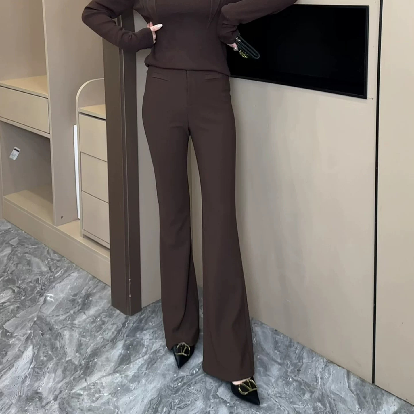 咖色高腰微喇裤女2026秋冬新款加厚显瘦休闲裤垂感弹力直筒长裤子