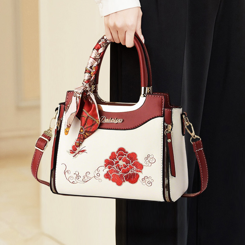 香港真皮女包国风刺绣妈妈新款大容量大气单肩手提包女母亲节包包