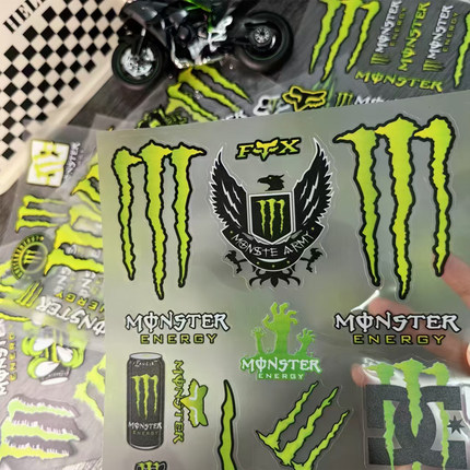 适用川崎摩托车魔爪贴纸改装鬼爪monster头盔贴花装饰防水反光贴