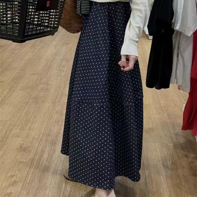 藏青色波点半身裙女夏2025新款大码胖mm遮胯显瘦半裙子拼接A字裙
