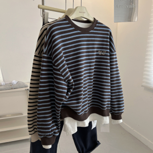 薄荷生巧 慵懒风复古条纹圆领套头卫衣女宽松显瘦舒适米尼绒上衣