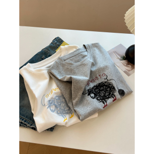 韩版时髦绵羊刺绣减龄可爱圆领短袖t恤女修身显瘦弹力内搭打底衫