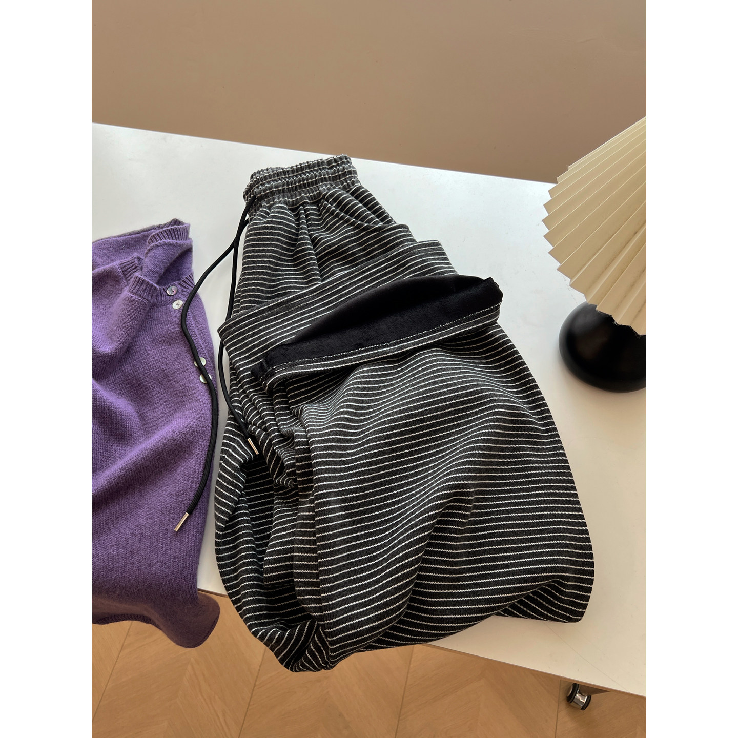 chic时髦细条纹高腰休闲裤女宽松