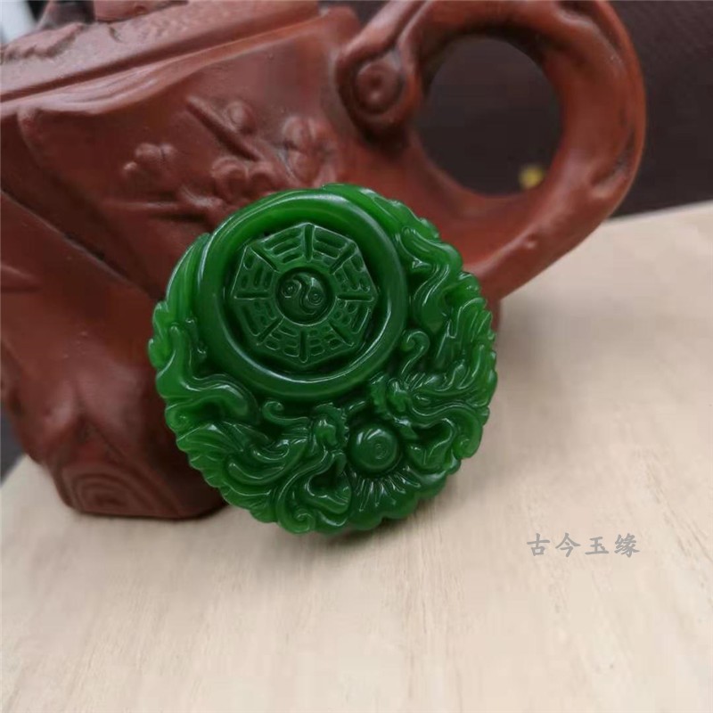 碧玉绿色项链龙凤八卦护身符吊坠