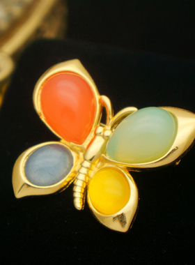 翠法丽TRIFARI粉果冻蛋宝小蝴蝶胸针｜Amy vintage西洋古董首饰