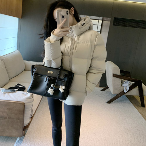 五月梅子短款加厚95绒羽绒服
