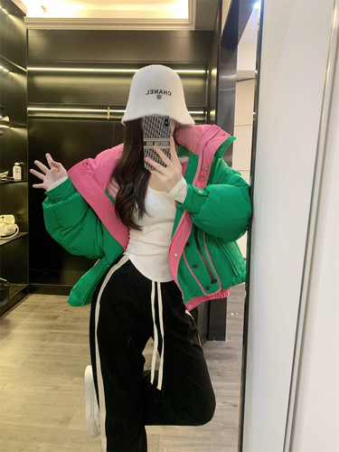 绿红撞色潮牌欧货羽绒服