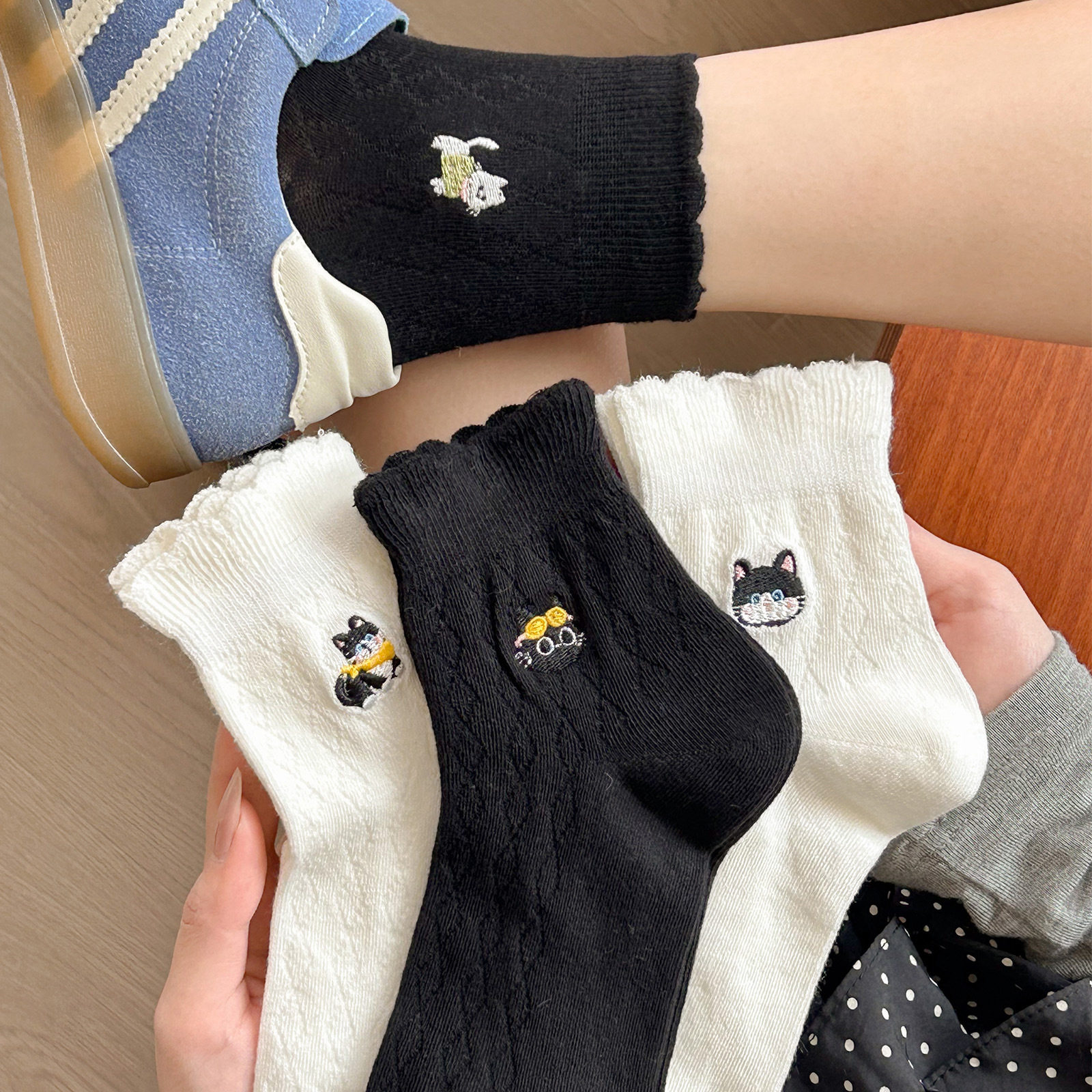 匹克企鹅袜子女款新款薄款刺绣春款女士可爱夏天花边小猫生中筒袜