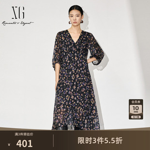 XG雪歌满版印花七分袖连衣裙2025秋季新款高腰设计印花中长裙女装