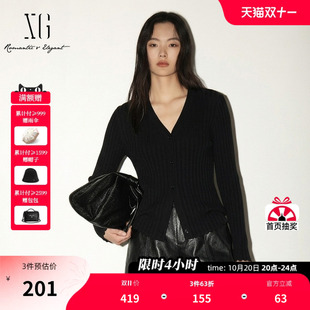 XG雪歌 黑色羊毛混纺V领开叉修身针织开衫2026冬季新款简约毛衣女