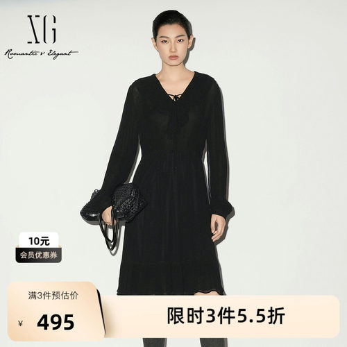 XG雪歌荷叶边V领连衣裙2026春季新款黑色高腰显瘦长袖A字伞裙女装