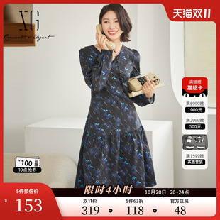 碎花高腰中长款 XG雪歌通勤简约V领长袖 新款 秋季 A字裙女 连衣裙时尚