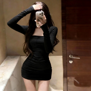 iqcq辣妹纯欲风修身显瘦抹胸包臀连衣裙气质黑色长袖开衫外套套装