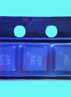 MAX8845YETC+T/线性Li+电池充电器IC BATT CHRGR /QFN12丝印ABM