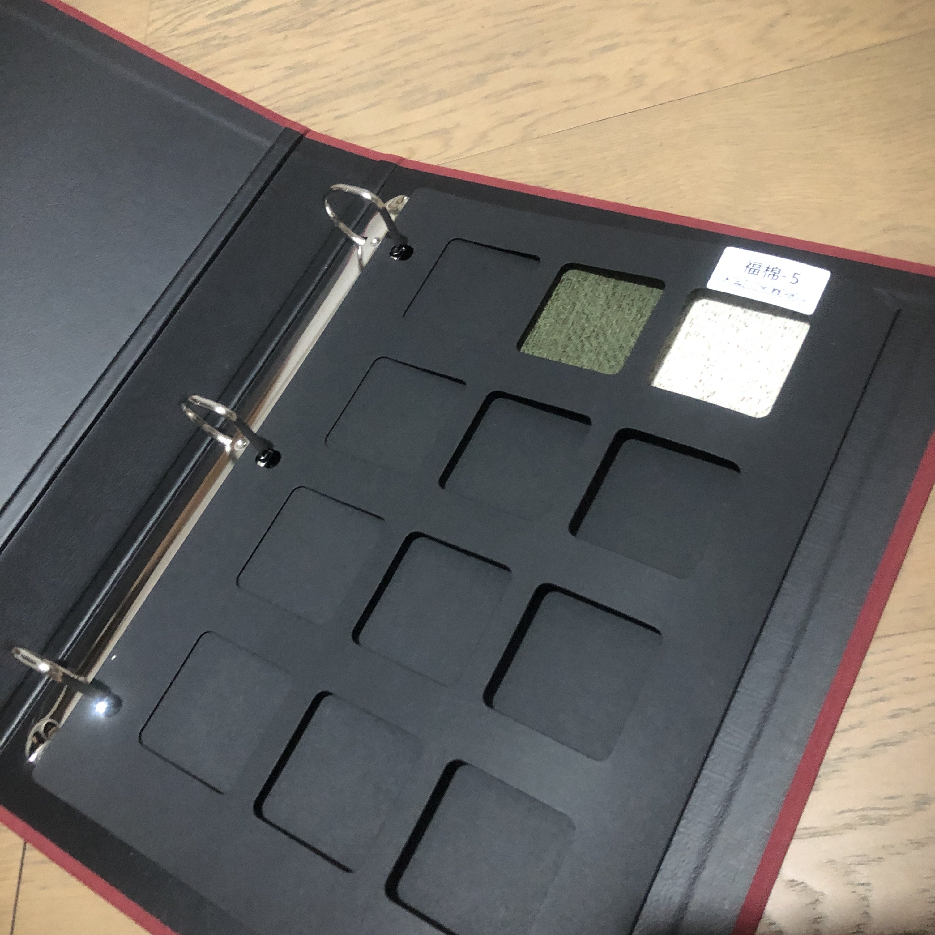 12格黑卡镂空天窗样卡样品册21*29厘米