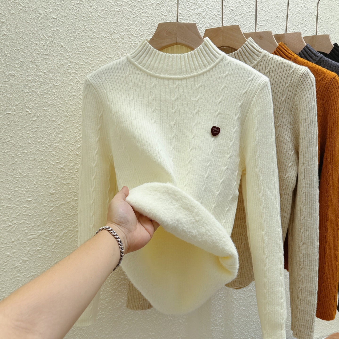 【赠运费险】半高领麻花针织毛衣