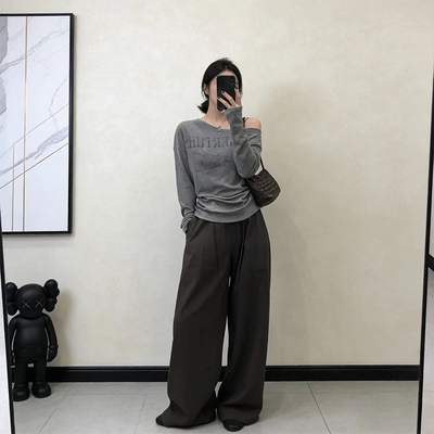 纯欲风字母印花露肩内搭长袖T恤女装春季打底衫褶皱修身显瘦上衣