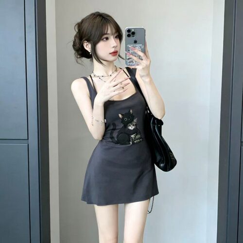 网红出片炸街印花U领吊带裙女夏季小众收腰修身显瘦时尚百搭上衣