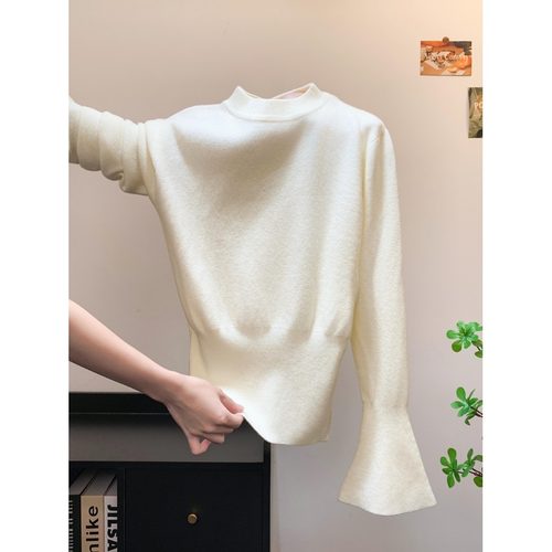 【赠运费险】半高领喇叭袖针织衫