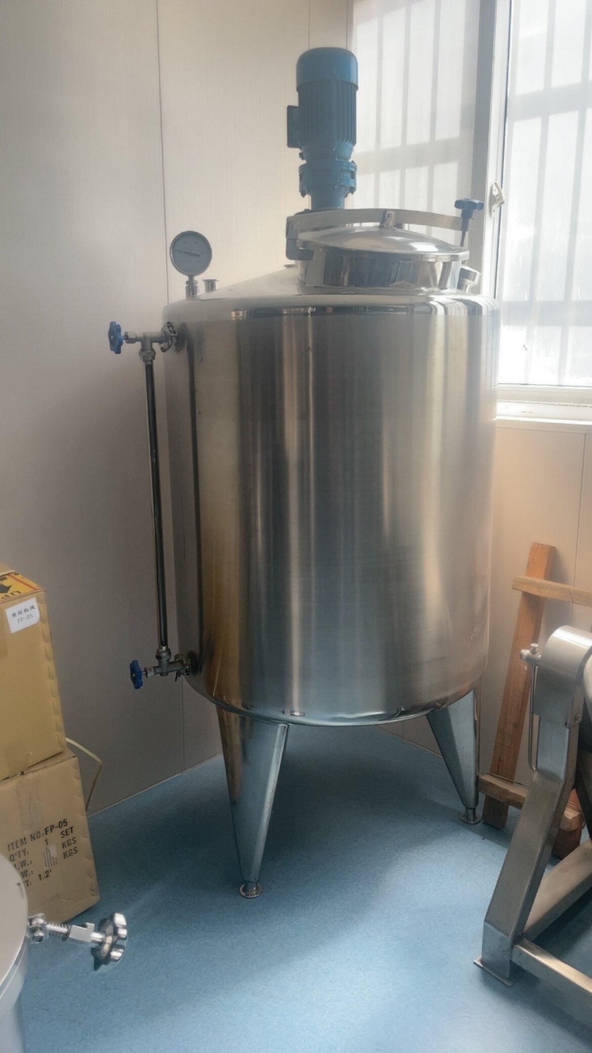 600L不锈钢调配罐-不锈钢食品级搅拌罐