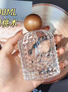 高档香水分装瓶100ml大容量螺口喷雾瓶空瓶50ml便携式按压替换瓶