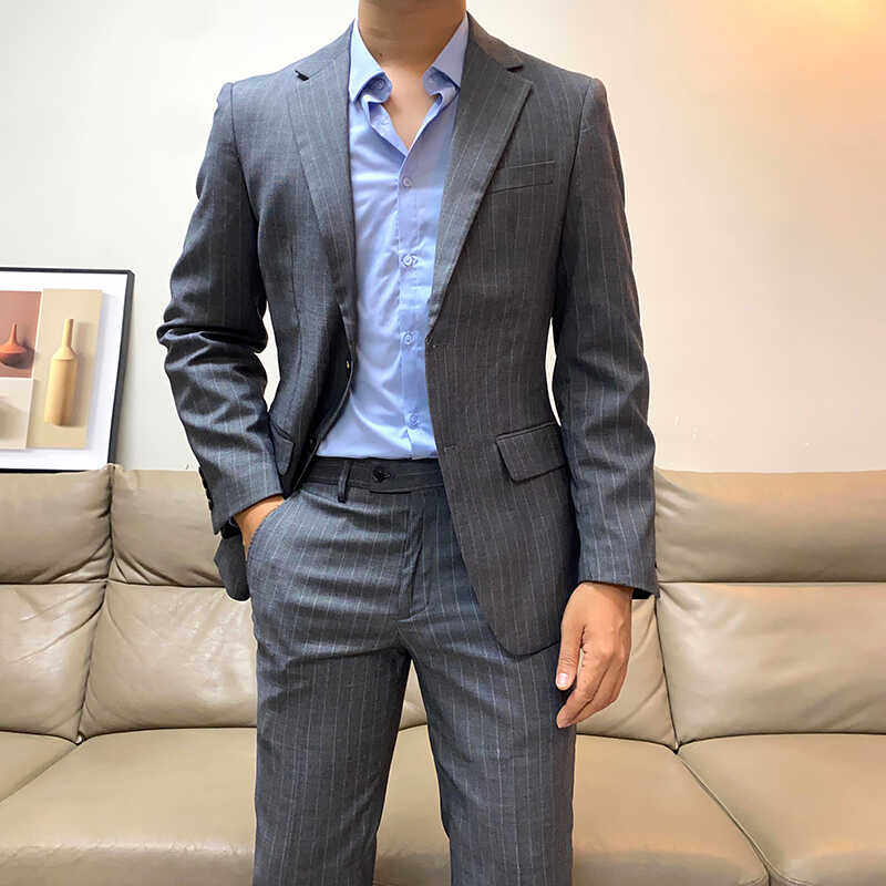秋季新款男士商务正装条纹西服套装修身韩版青年休闲西装两件套潮