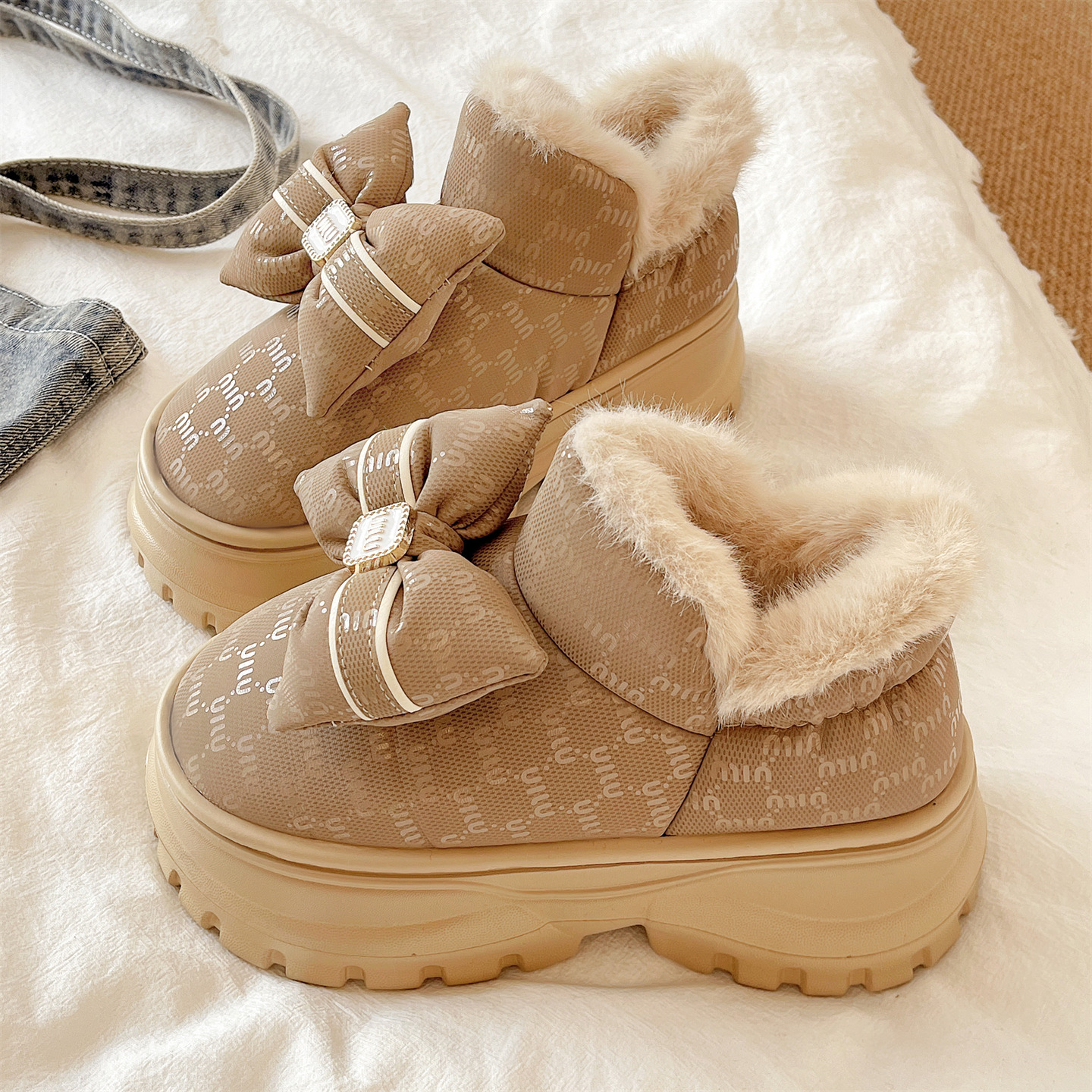 可爱蝴蝶结棉鞋女款冬季防滑外穿加厚加绒包跟保暖厚底增高雪地靴