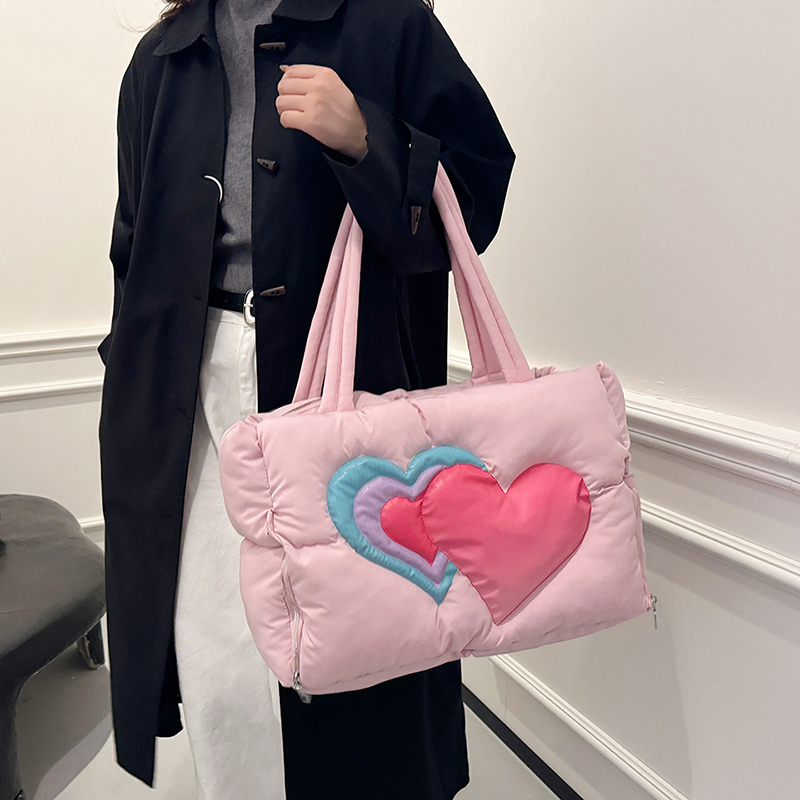 ins拼色桃心压线重工艺棉服女式2025新款高端大气多巴胺通勤包潮