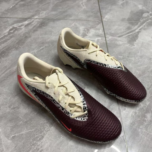 刺客体育 Nike Phantom 6 MG/FG中端混钉天然草足球鞋 IO8446-661