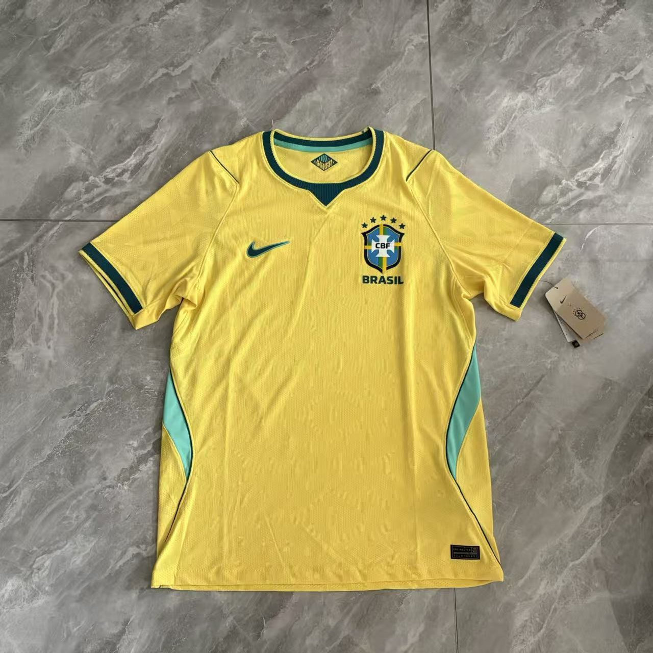 刺客体育 Nike 2026 世界杯巴西队主场球员版足球球衣 IB5143-724