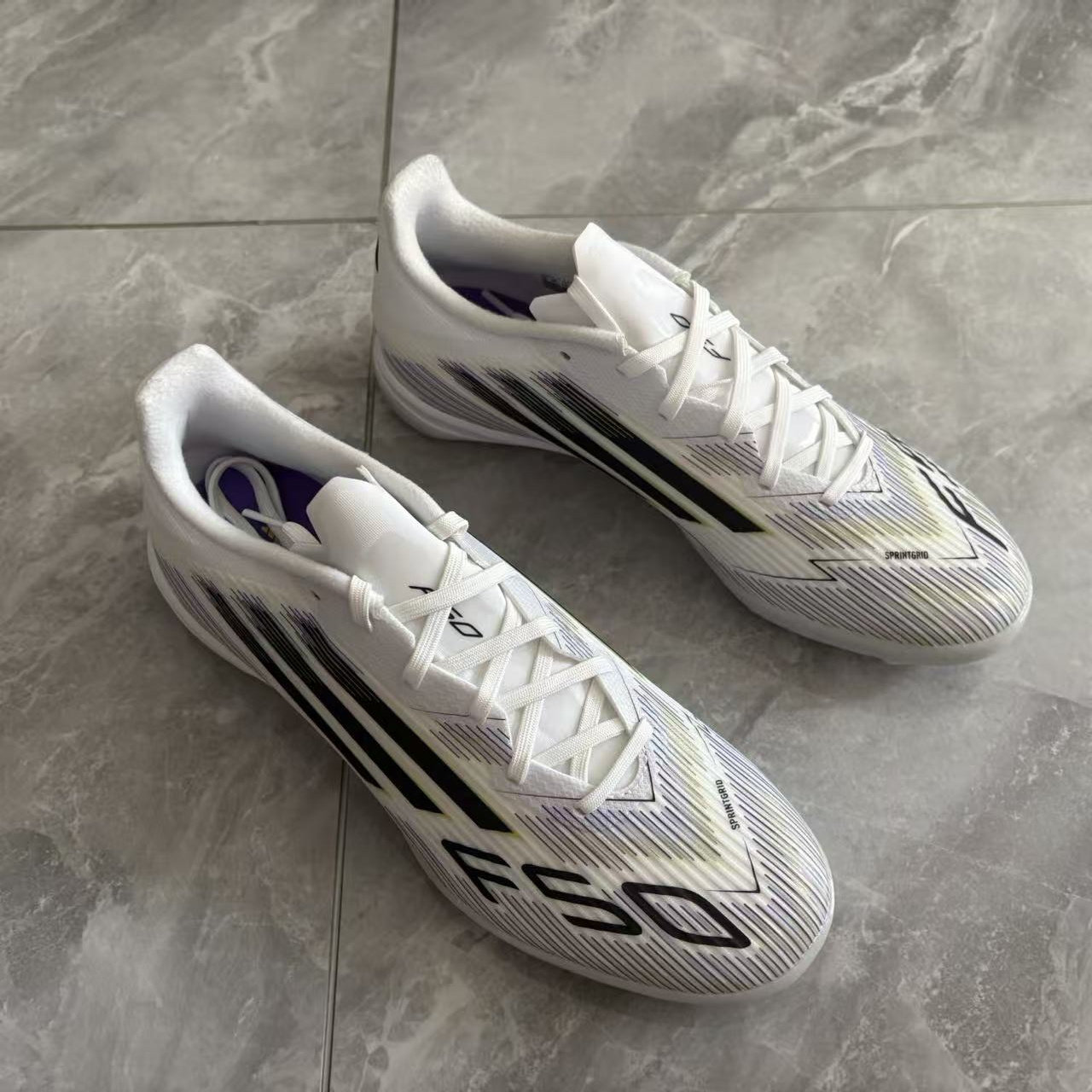 Adidas/阿迪达斯 F50 LEAGUE TF 中端碎钉人草足球鞋 JH7726