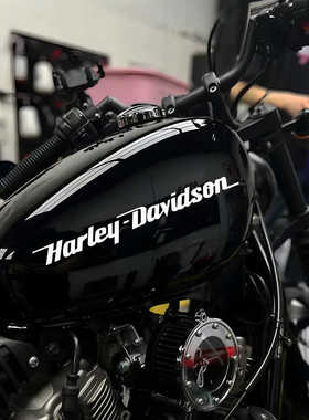 经典哈雷油箱个性字体贴纸复古机车贴纸连体英文车身不留胶镂刻贴