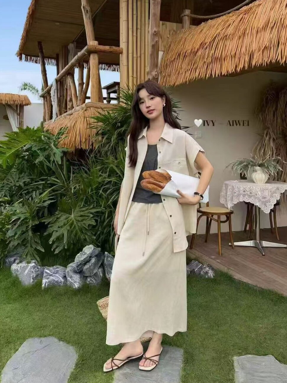 2026夏季新款时尚套装女韩系翻领短袖衬衫+背心+显瘦半身裙三件套
