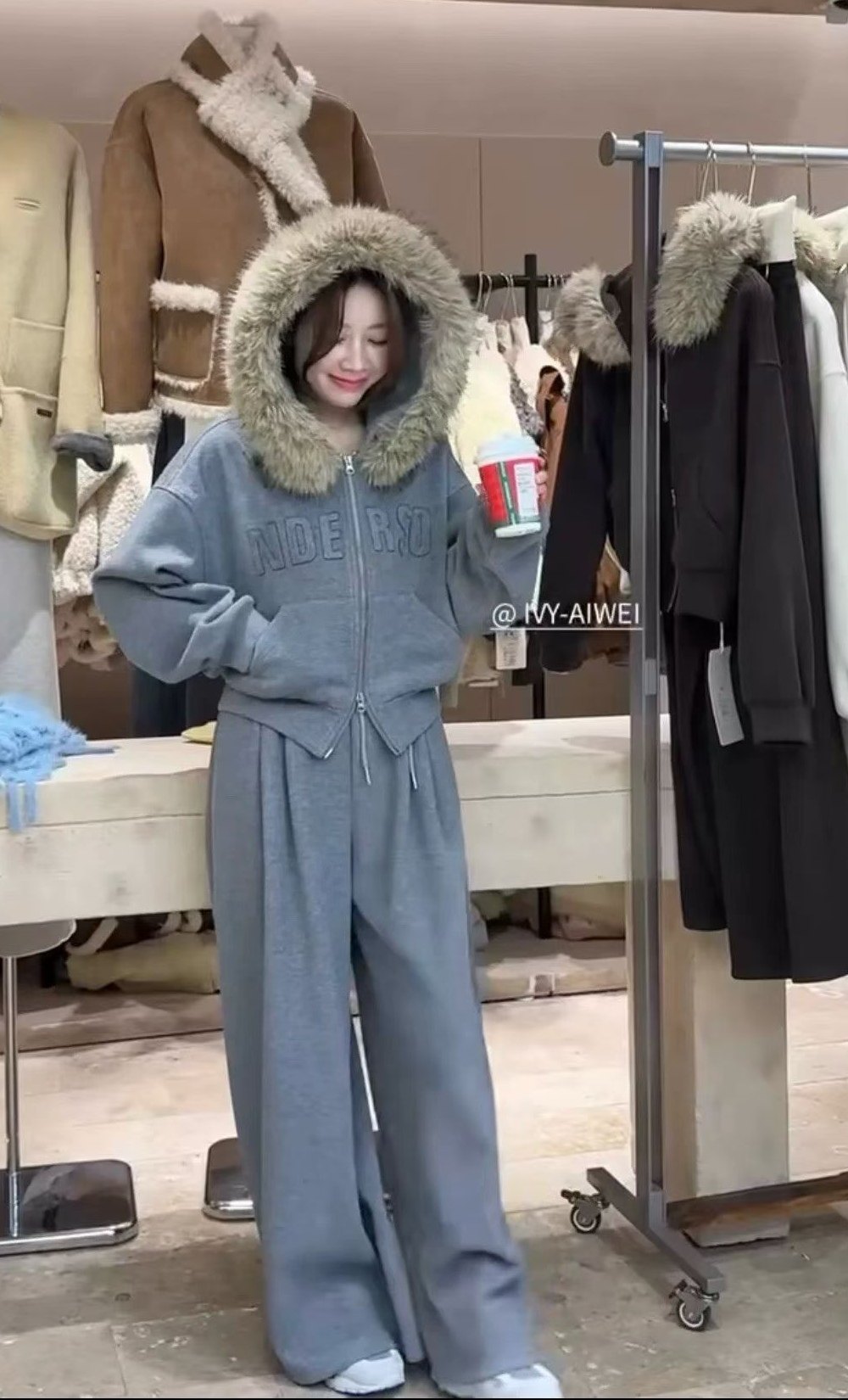 2025秋冬新款加绒加厚套装女毛领字母连帽外套+阔腿裤休闲两件套,女装/女士精品,时尚套装,淘宝优惠券,粉丝福利购,淘宝优惠卷