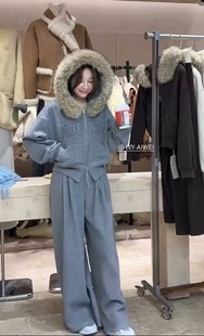 2025秋冬新款加绒加厚套装女毛领字母连帽外套+阔腿裤休闲两件套