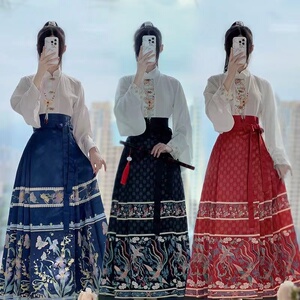 出租飞机袖马面裙女款国潮改良汉服明制走秀元旦演出活动用衣拍摄