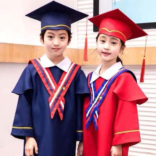 出租儿童六一儿童表演摄影拍摄学士服幼儿园小学硕士服毕业照