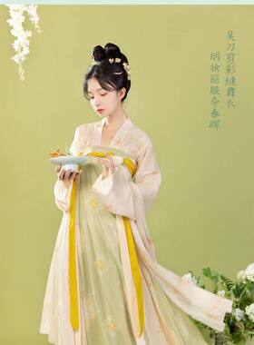 租黄色齐胸襦裙中秋元旦节演出