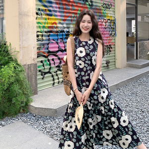 无袖大花朵印花背心裙女夏季202复古日系流行巨好看大方得体长裙图片