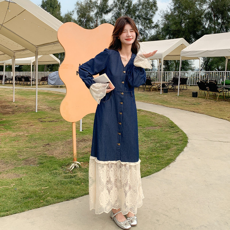 法式气质蕾丝拼接牛仔裙女春秋2025新款设计感独特流行时尚长裙子,女装连衣裙,2C007