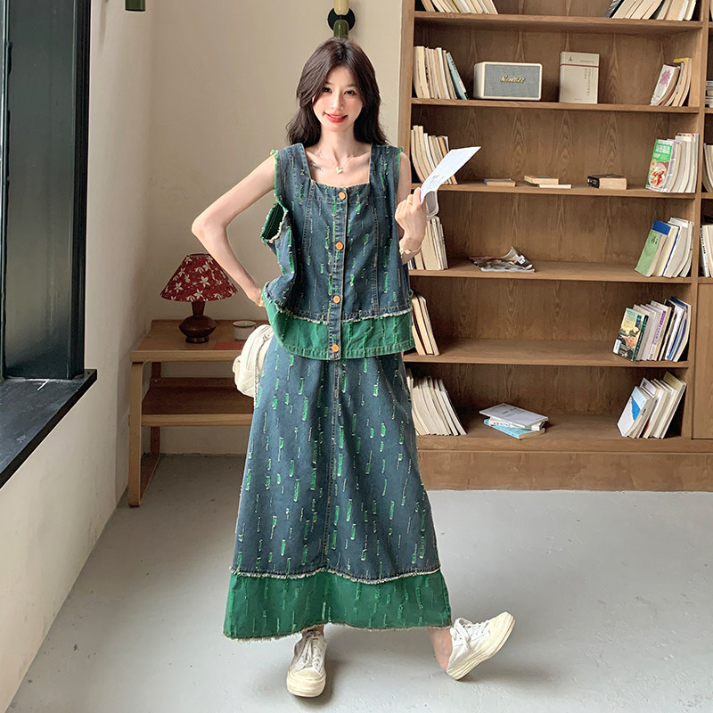 小众设计款拼色牛仔套装女2025夏季新款马甲半身裙白色T恤三件套,女装套装/套裙,2C007