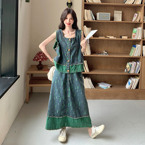 小众设计款拼色牛仔套装女2025夏季新款马甲半身裙白色T恤三件套图片