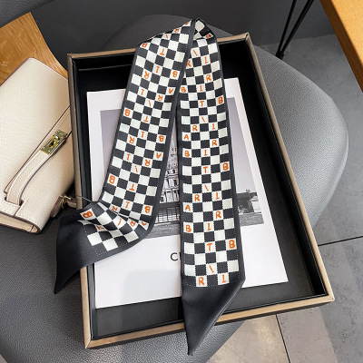 黑白色棋盘方格子长条小丝巾领巾