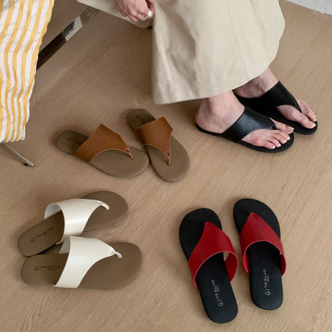 舒适平底夹脚人字拖鞋女