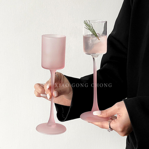 ins风法式磨砂粉直筒玻璃高脚杯高颜值香槟杯甜酒杯创意鸡尾酒杯