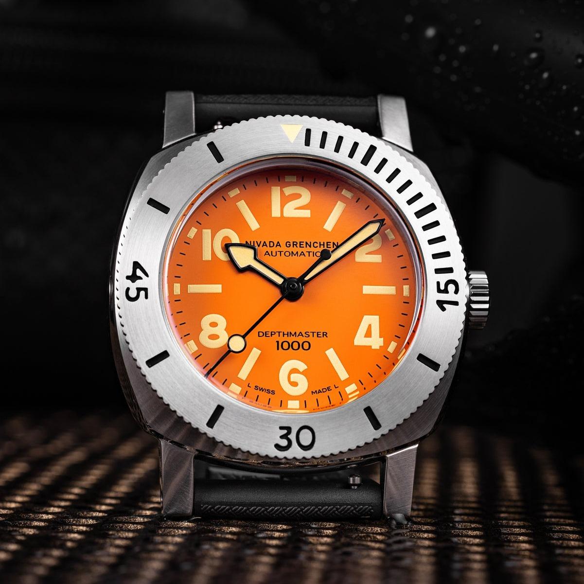 DEPTHMASTER复古机械表