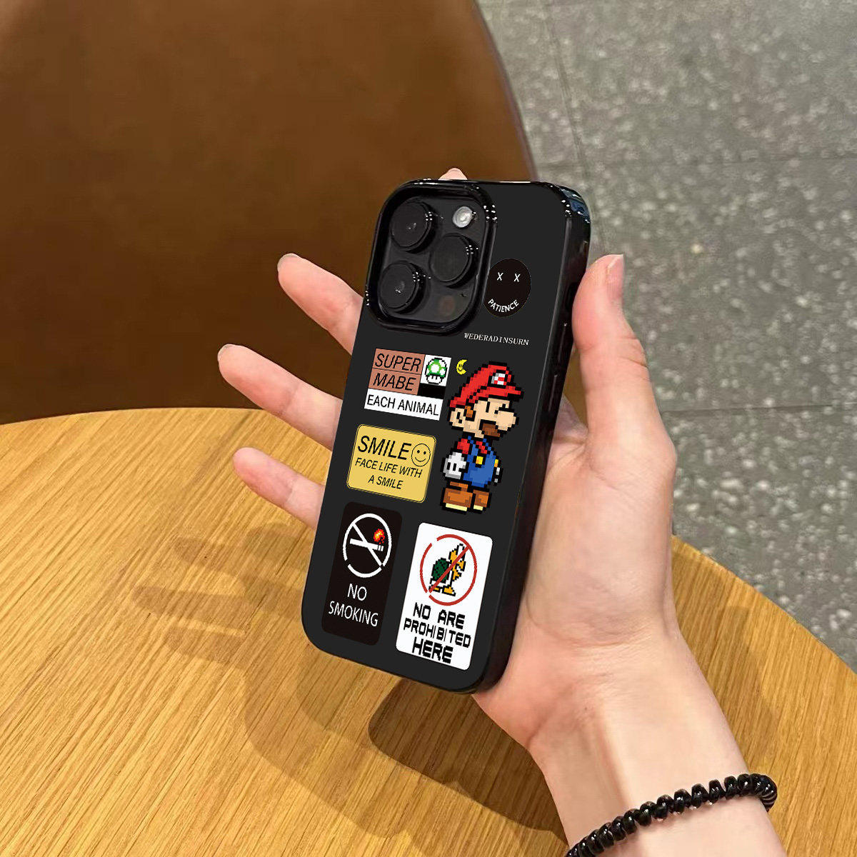 个性创意标签马里奥手机壳适用17promax新款iphone15pro亮黑色14磨砂13硅胶12男女11防摔16高级感15全包软壳