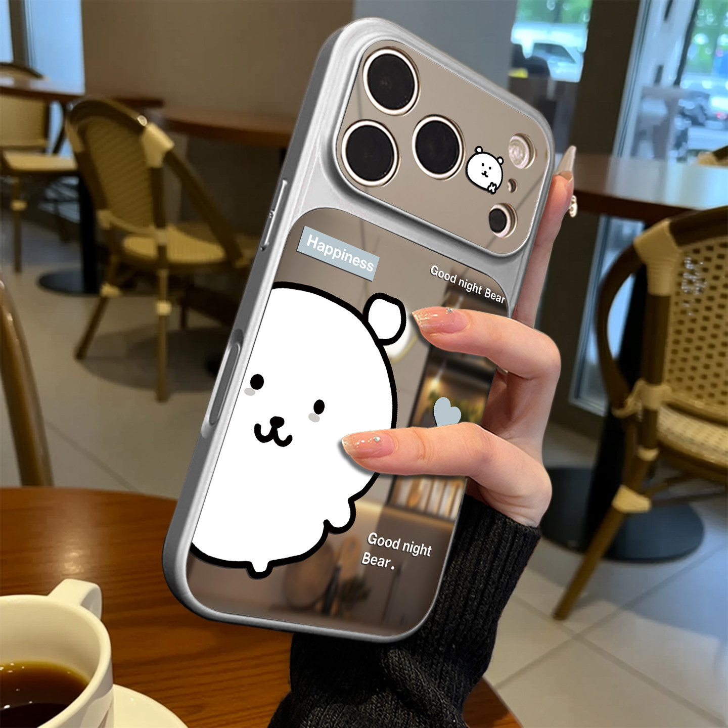 开心自嘲熊适用苹果17pro
